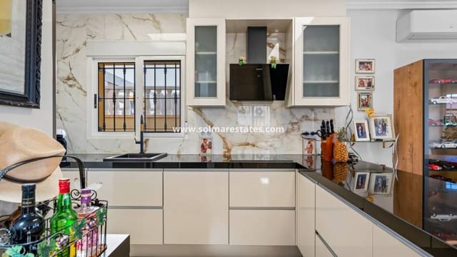 3 camera da letto Villa in vendita in El Raso, Guardamar del Segura con piscina - 350.000 € (Rif: 9832292)