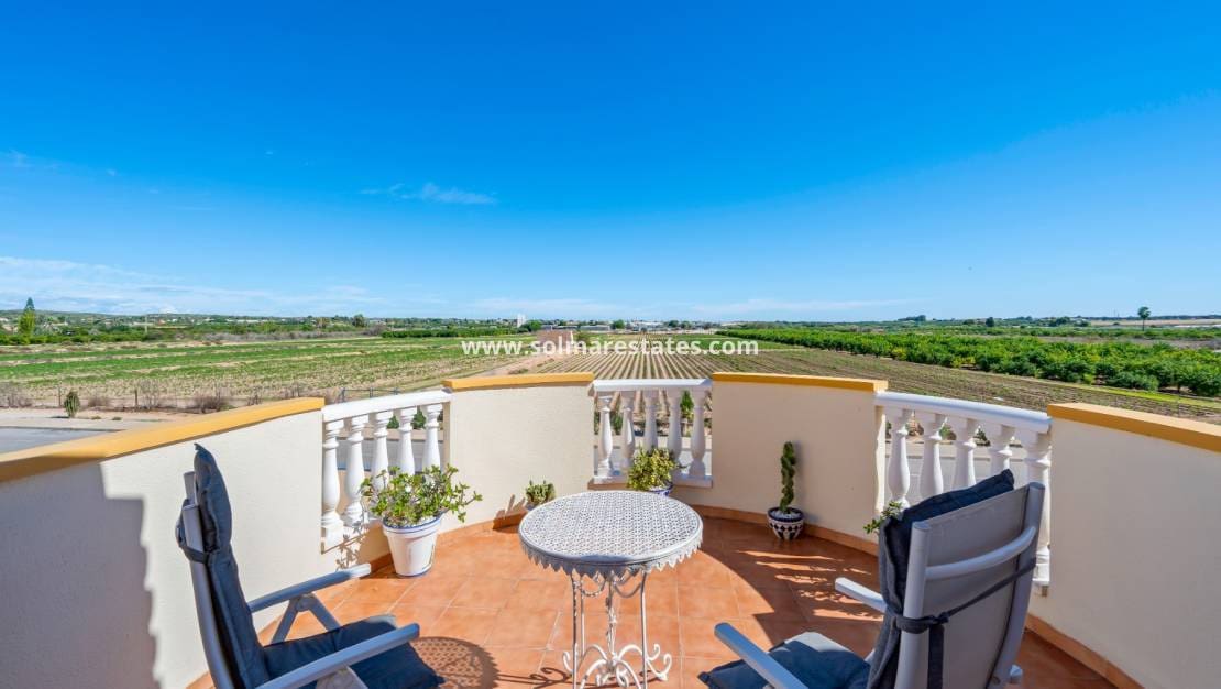 3 camera da letto Villa in vendita in El Raso con piscina - 350.000 € (Rif: 9832292)