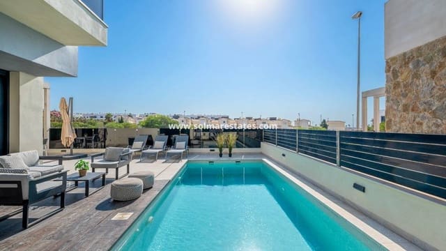 4 sovrum Villa till salu i Cabo Roig, Orihuela med pool - 599 000 € (Ref: 9832294)