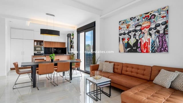 4 sovrum Villa till salu i Cabo Roig, Orihuela med pool - 599 000 € (Ref: 9832294)