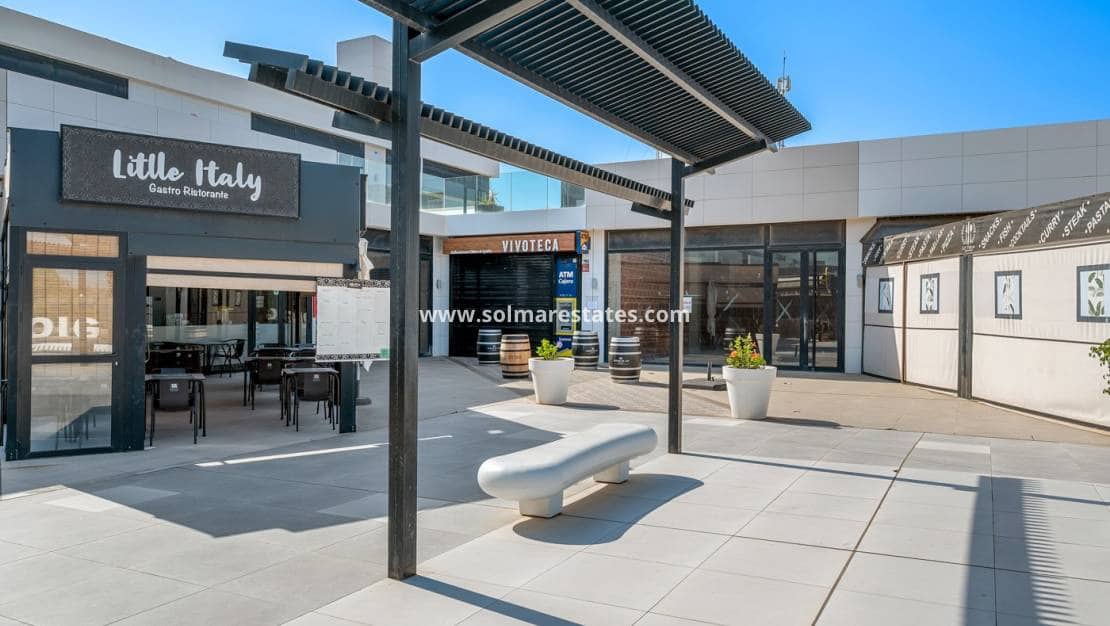 4 sovrum Villa till salu i Cabo Roig med pool - 599 000 € (Ref: 9832294)