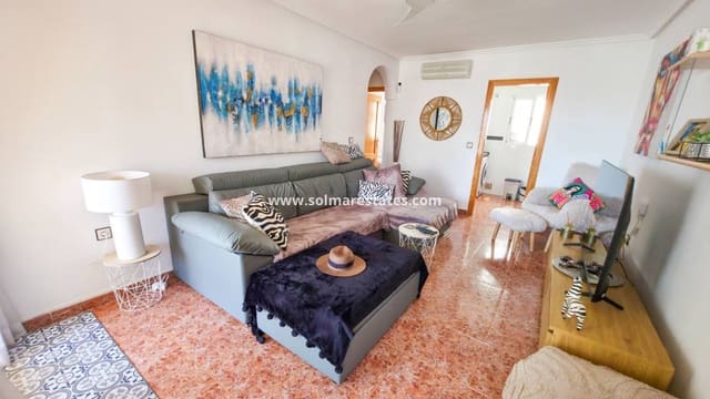 2 sovrum Lägenhet till salu i Los Montesinos med pool - 135 000 € (Ref: 9832297)