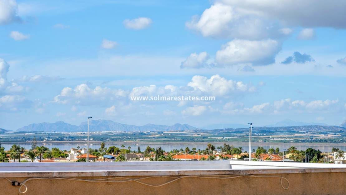 2 chambre Appartement à vendre à Torrevieja avec piscine - 149 000 € (Ref: 9832298)
