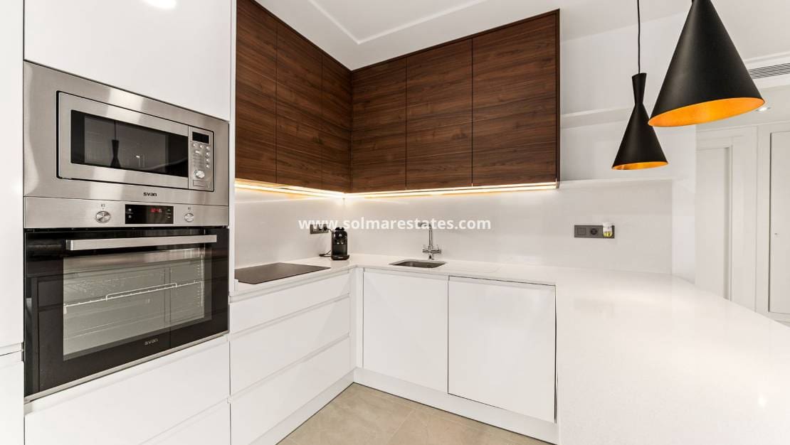 3 makuuhuone Huvila myytävänä paikassa Ciudad Quesada mukana uima-altaan - 499 000 € (Ref: 9832299)