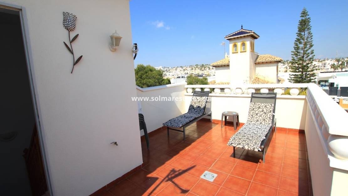 2 makuuhuone Rivitalo myytävänä paikassa Cabo Roig mukana uima-altaan - 235 000 € (Ref: 9834237)