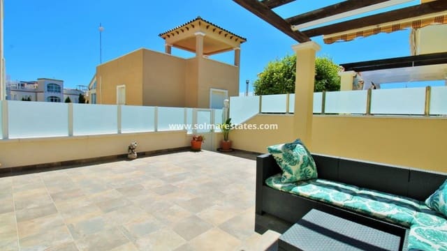 3 quarto Moradia Geminada para venda em Villamartin, Orihuela com piscina - 219 000 € (Ref: 9838251)