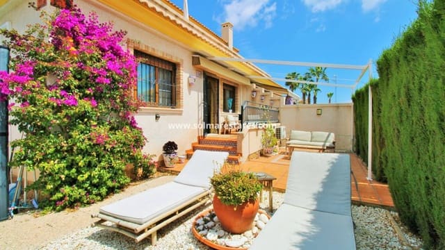3 soveværelse Rækkehus til salg i Villamartin, Orihuela med swimmingpool - € 269.500 (Ref: 9838254)