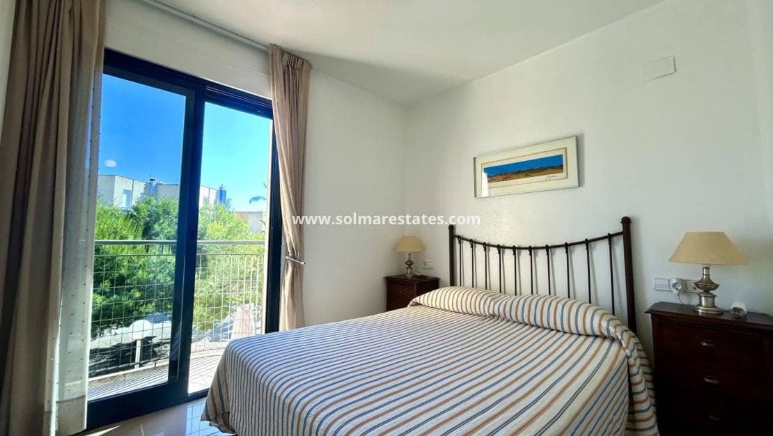3 quarto Casa em Banda para venda em Cabo Roig com piscina - 319 900 € (Ref: 9838395)