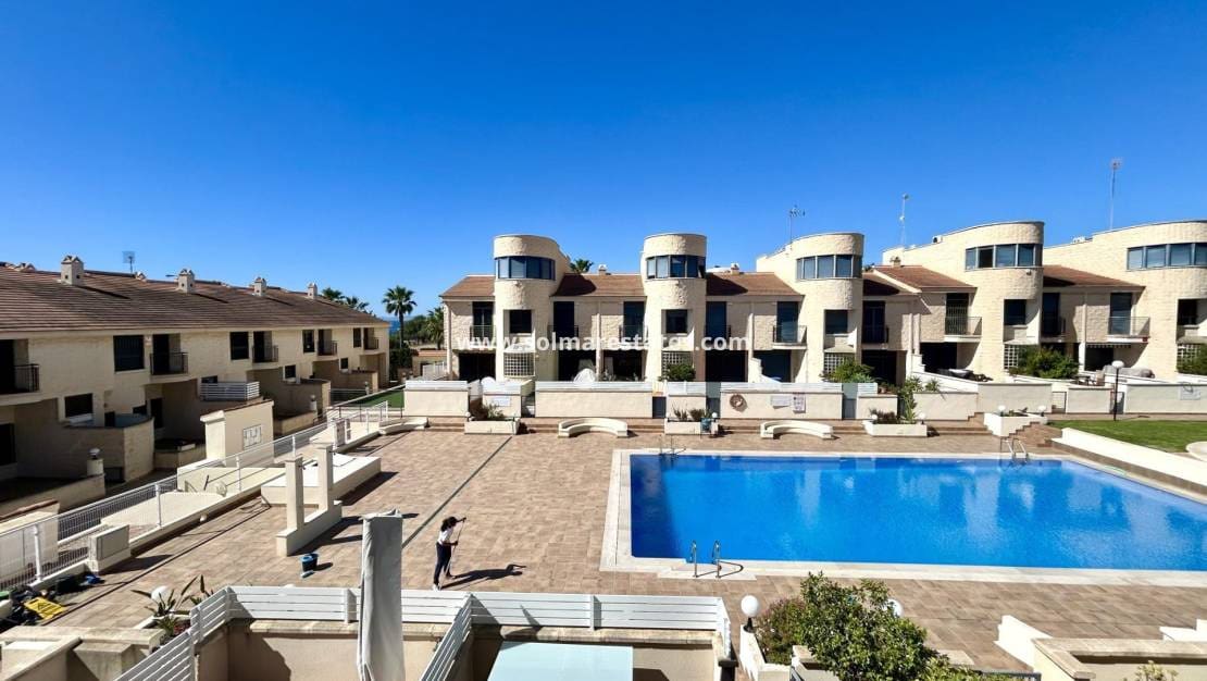 3 quarto Casa em Banda para venda em Cabo Roig com piscina - 319 900 € (Ref: 9838395)