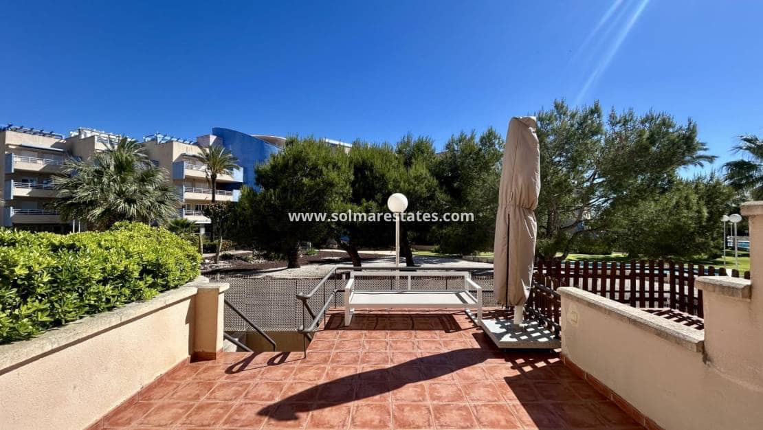 3 quarto Casa em Banda para venda em Cabo Roig com piscina - 319 900 € (Ref: 9838395)