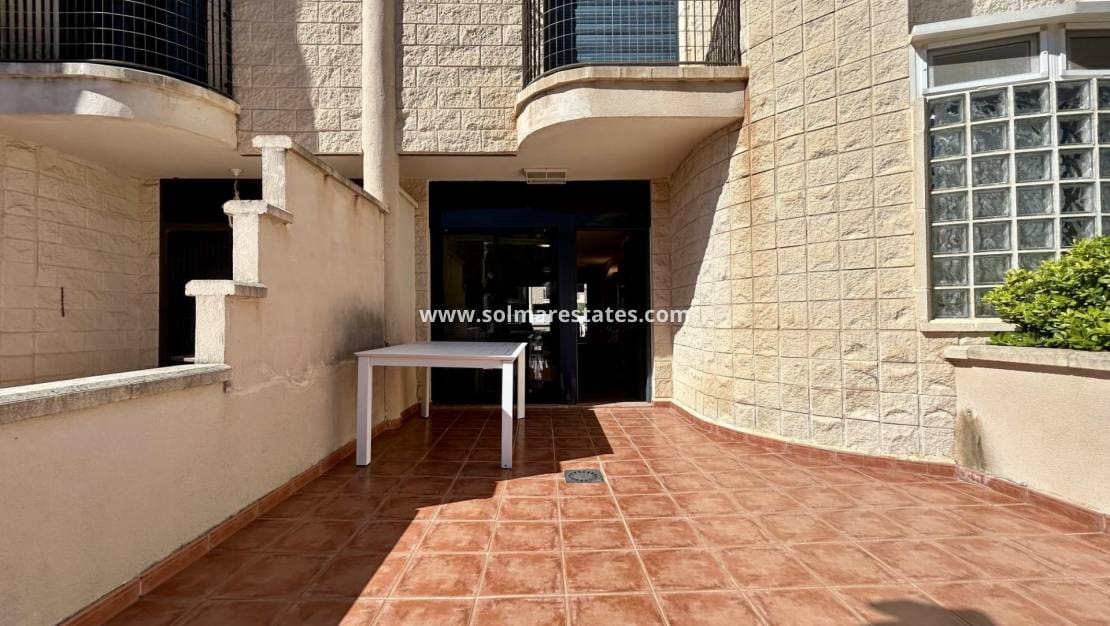 3 quarto Casa em Banda para venda em Cabo Roig com piscina - 319 900 € (Ref: 9838395)