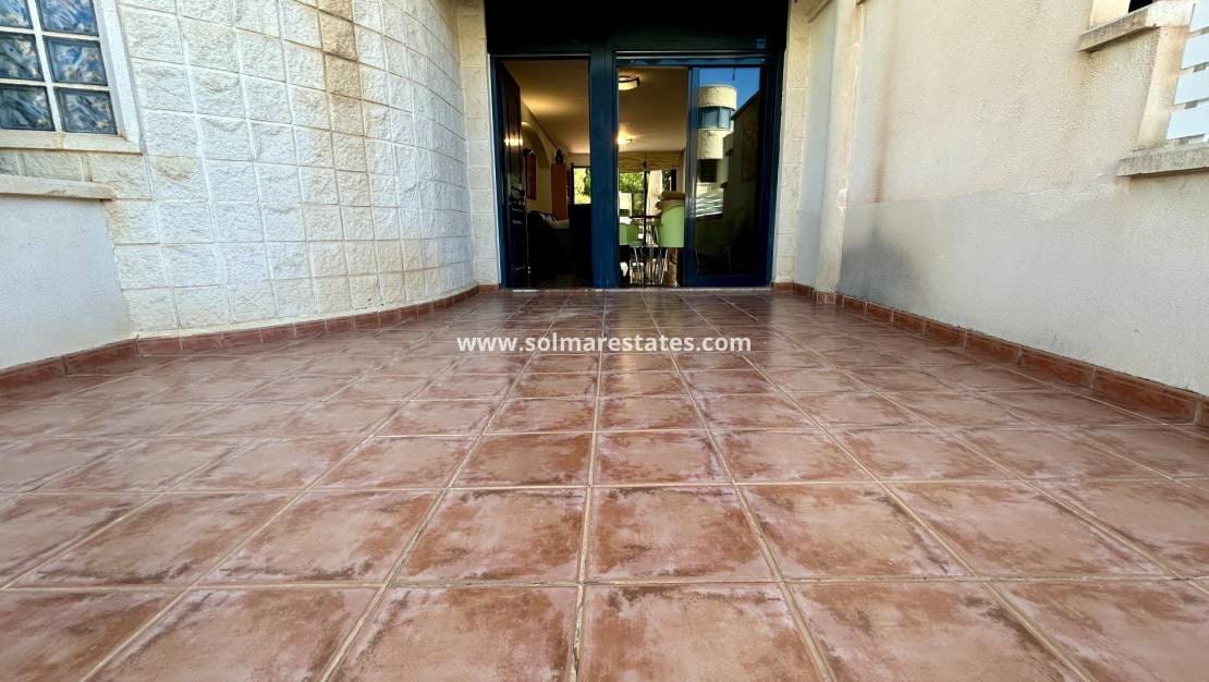 3 quarto Casa em Banda para venda em Cabo Roig com piscina - 319 900 € (Ref: 9838395)