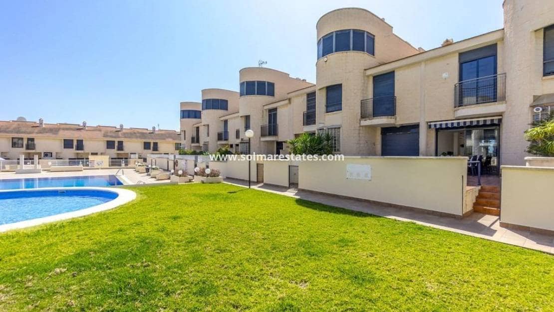3 quarto Casa em Banda para venda em Cabo Roig com piscina - 319 900 € (Ref: 9838395)