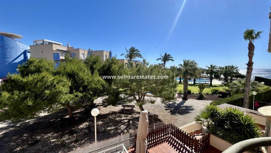 3 quarto Casa em Banda para venda em Cabo Roig com piscina - 319 900 € (Ref: 9838395)