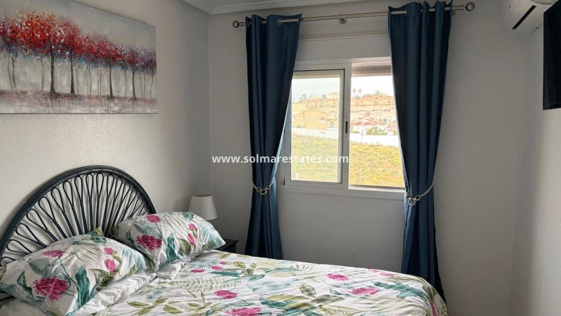 2 soveværelse Lejlighed til salg i La Marquesa med swimmingpool - € 144.995 (Ref: 9841404)