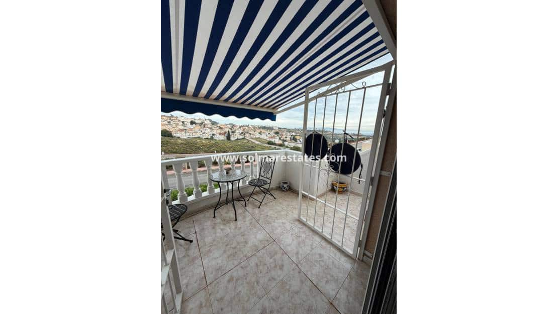 2 soveværelse Lejlighed til salg i La Marquesa med swimmingpool - € 144.995 (Ref: 9841404)