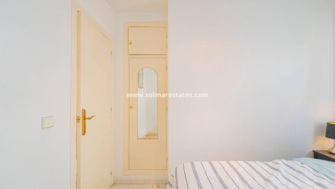 2 Zimmer Bungalow zu verkaufen in Los Altos mit Pool - 165.000 € (Ref: 9841406)