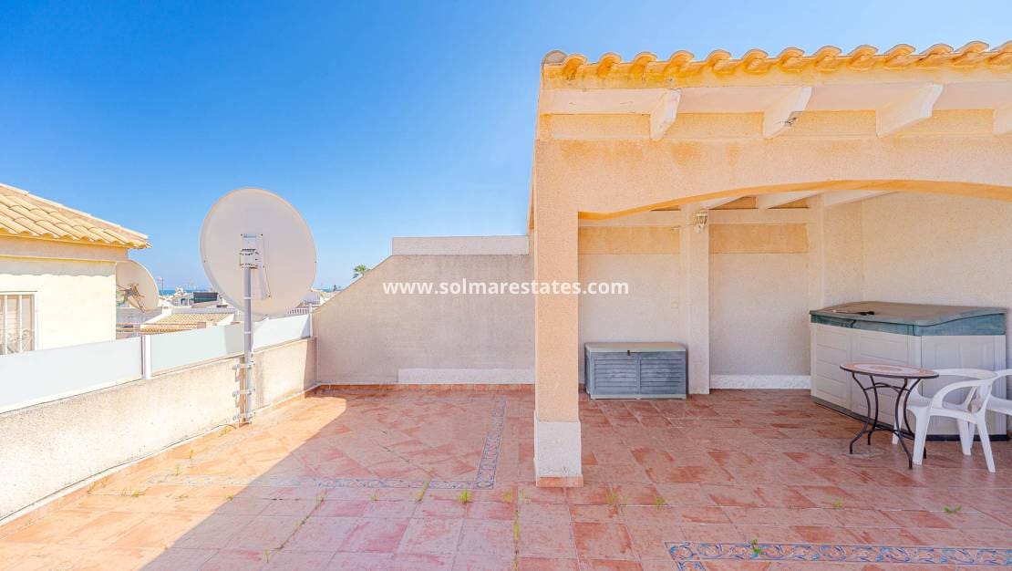 2 Zimmer Bungalow zu verkaufen in Los Altos mit Pool - 165.000 € (Ref: 9841406)