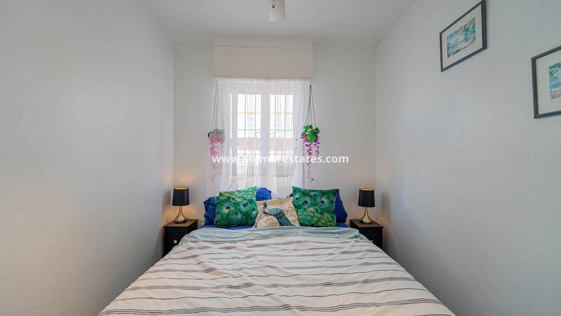 2 Zimmer Bungalow zu verkaufen in Los Altos mit Pool - 165.000 € (Ref: 9841406)