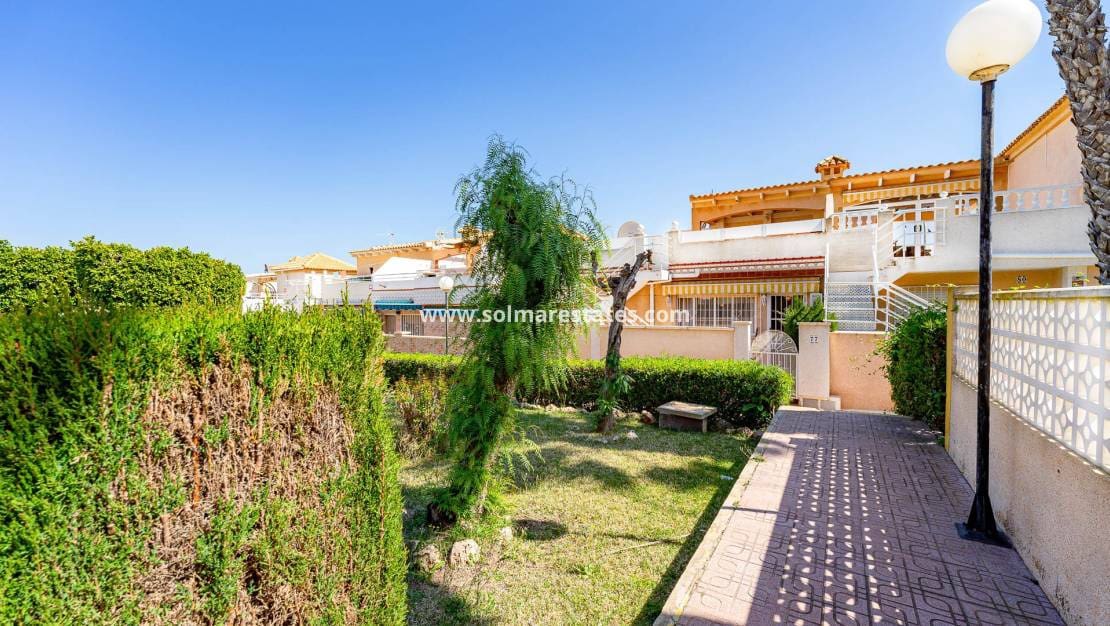 2 Zimmer Bungalow zu verkaufen in Los Altos mit Pool - 165.000 € (Ref: 9841406)
