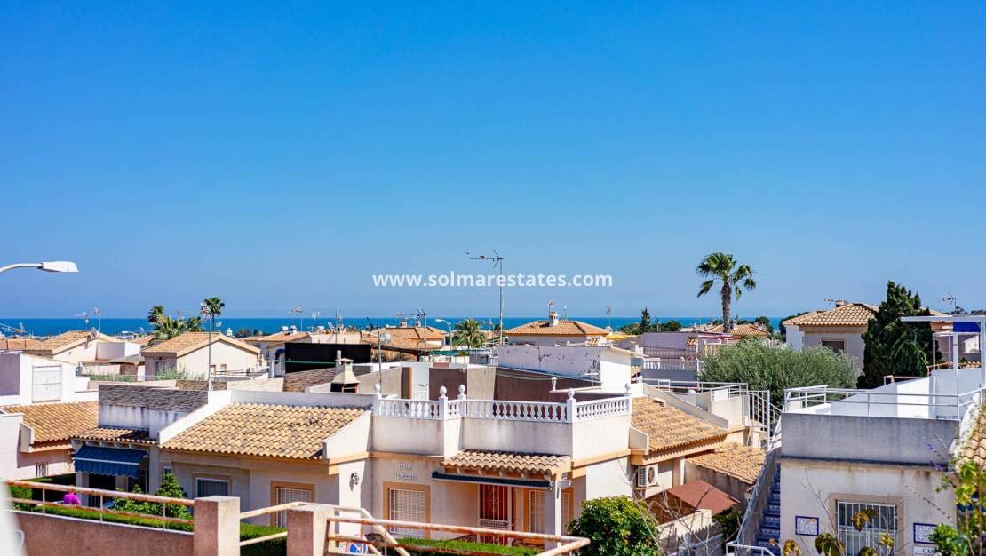 2 Zimmer Bungalow zu verkaufen in Los Altos mit Pool - 165.000 € (Ref: 9841406)