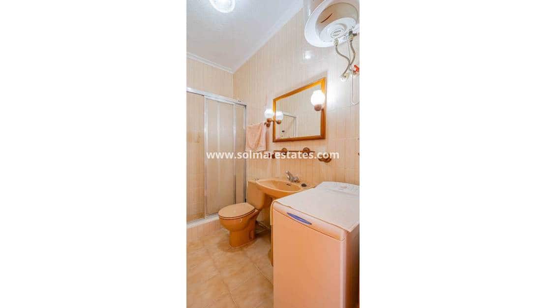 2 chambre Appartement à vendre à Punta Prima avec piscine - 170 000 € (Ref: 9841407)