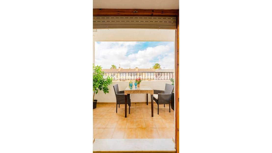 2 chambre Appartement à vendre à Punta Prima avec piscine - 170 000 € (Ref: 9841407)