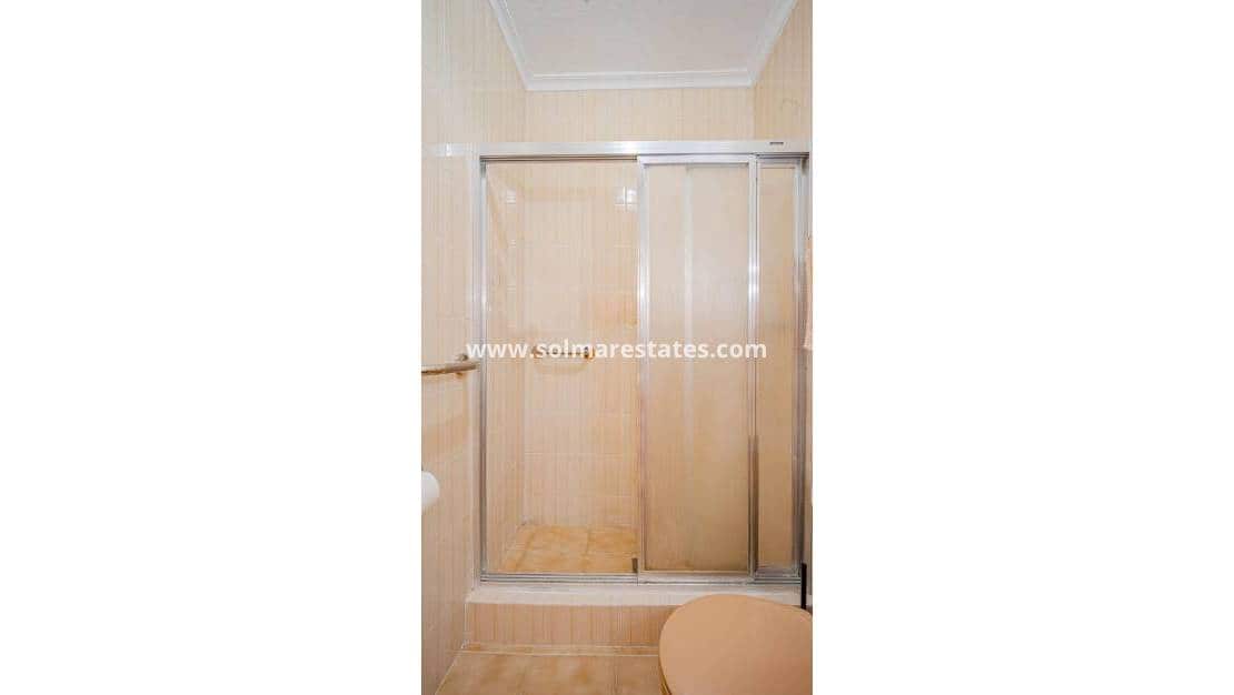 2 chambre Appartement à vendre à Punta Prima avec piscine - 170 000 € (Ref: 9841407)