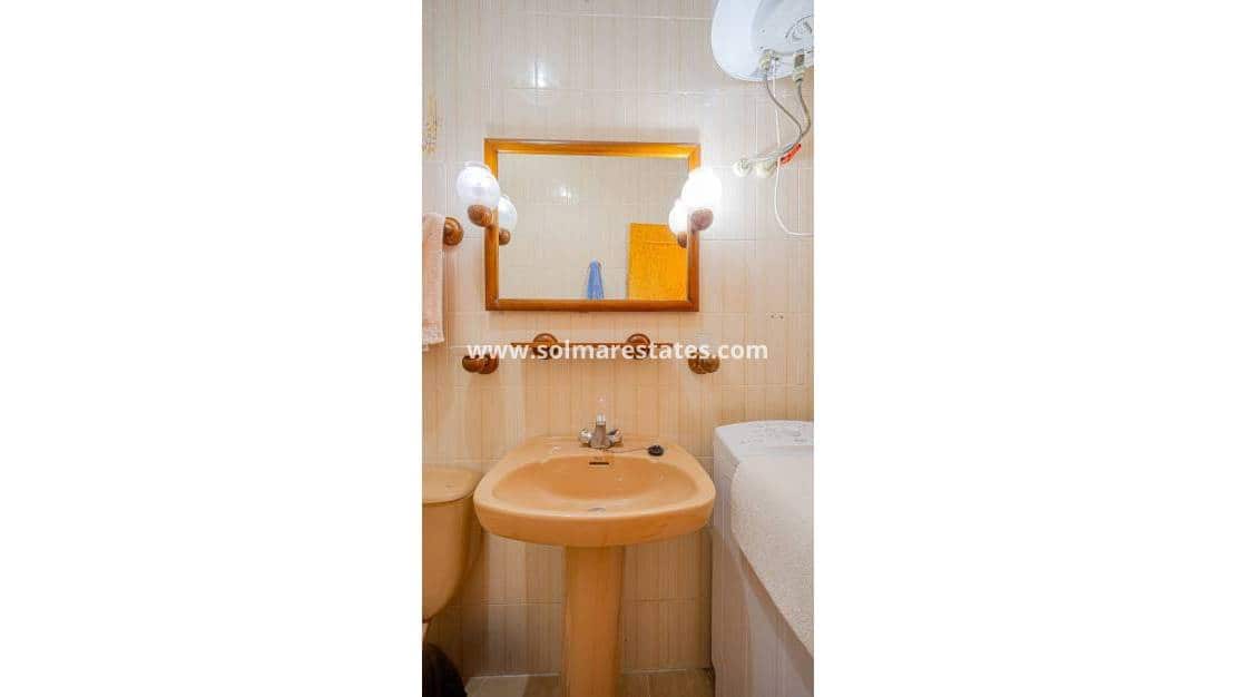 2 chambre Appartement à vendre à Punta Prima avec piscine - 170 000 € (Ref: 9841407)