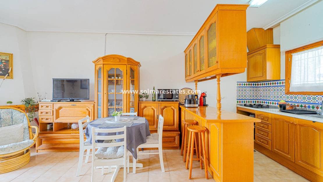 2 chambre Appartement à vendre à Punta Prima avec piscine - 170 000 € (Ref: 9841407)