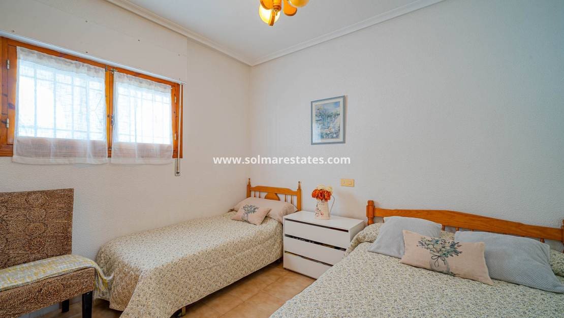 2 chambre Appartement à vendre à Punta Prima avec piscine - 170 000 € (Ref: 9841407)