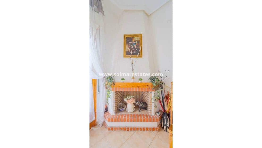 2 chambre Appartement à vendre à Punta Prima avec piscine - 170 000 € (Ref: 9841407)