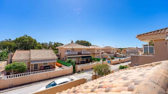 2 chambre Villa/Maison à vendre à Punta Prima, Torrevieja avec piscine - 235 000 € (Ref: 9841408)