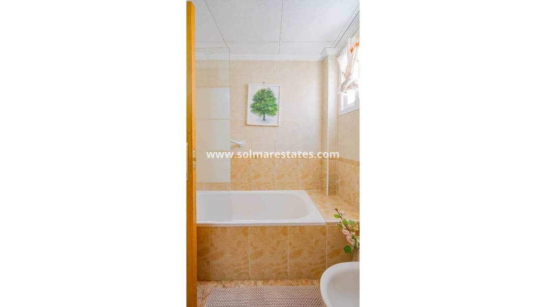 3 soveværelse Rækkehus til salg i Orihuela Costa med swimmingpool - € 265.000 (Ref: 9841409)