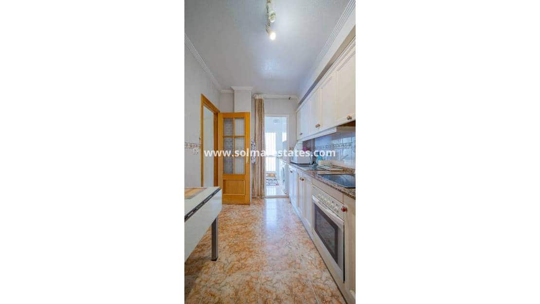 3 soveværelse Rækkehus til salg i Orihuela Costa med swimmingpool - € 265.000 (Ref: 9841409)