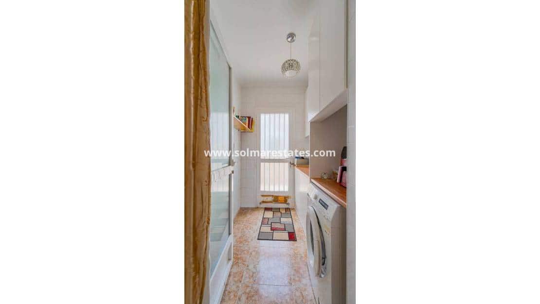 3 soveværelse Rækkehus til salg i Orihuela Costa med swimmingpool - € 265.000 (Ref: 9841409)