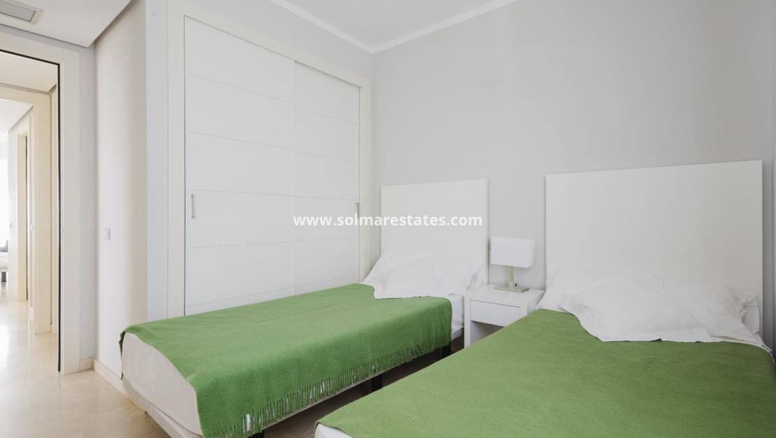 2 chambre Appartement à vendre à Campoamor avec piscine - 315 000 € (Ref: 9844205)