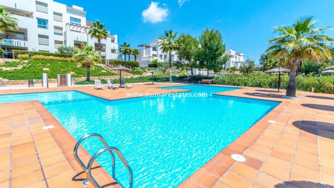 2 chambre Appartement à vendre à Campoamor avec piscine - 315 000 € (Ref: 9844205)