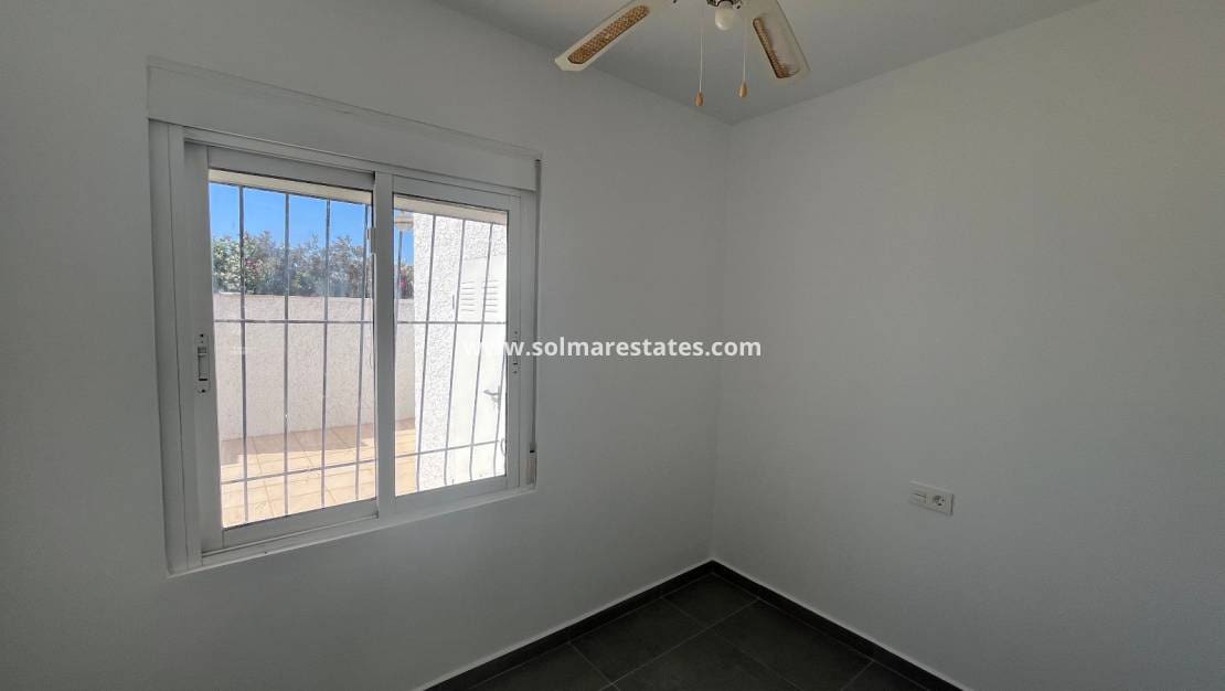 2 bedroom Bungalow for sale in El Limonar with pool - € 139,995 (Ref: 9844639)