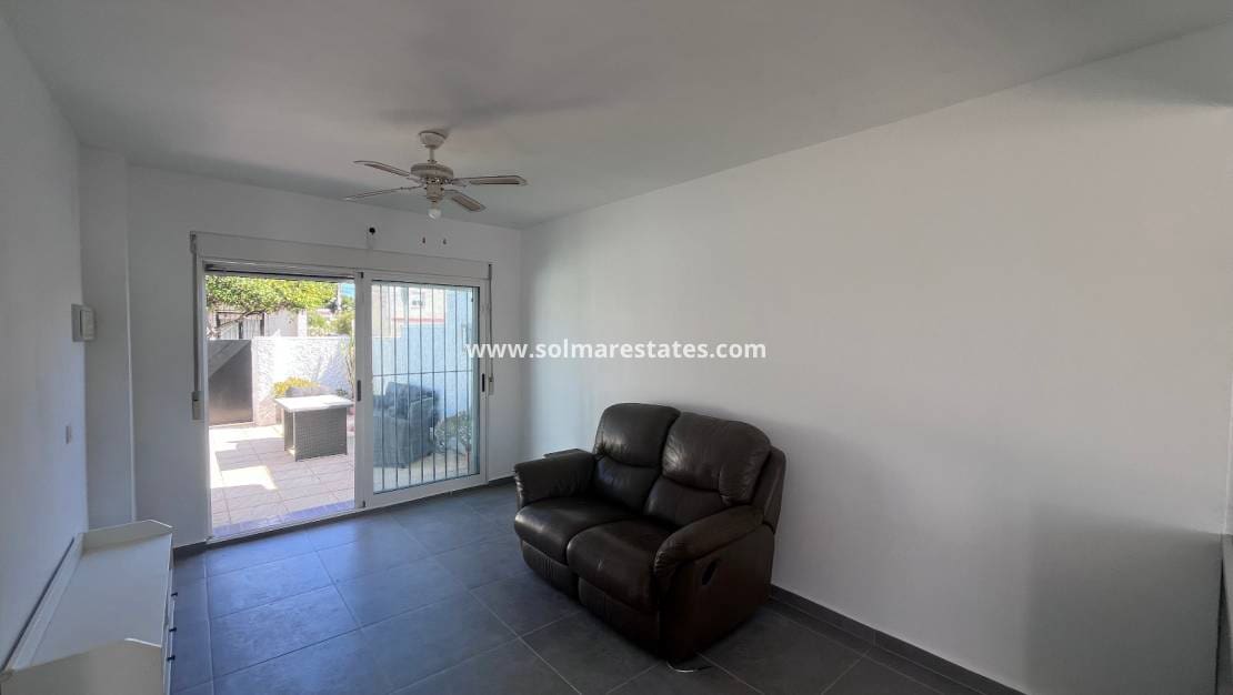 2 bedroom Bungalow for sale in El Limonar with pool - € 139,995 (Ref: 9844639)