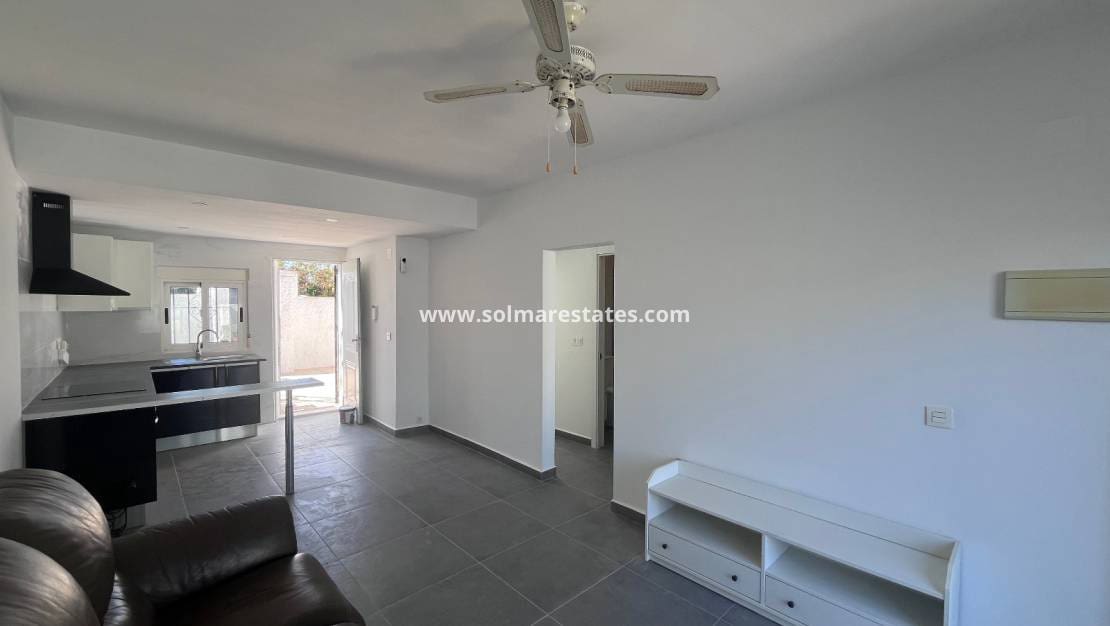 2 bedroom Bungalow for sale in El Limonar with pool - € 139,995 (Ref: 9844639)