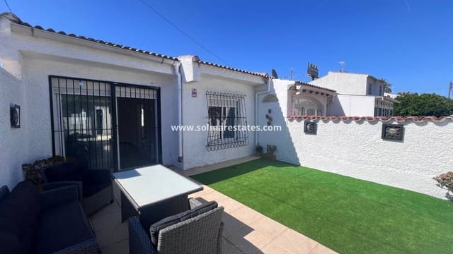 Bungalow de 2 habitaciones en El Limonar, Torrevieja en venta con piscina - 139.995 € (Ref: 9844639)