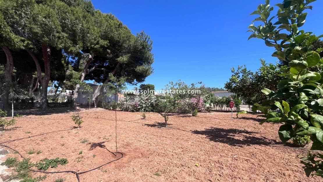 2 bedroom Bungalow for sale in El Limonar with pool - € 139,995 (Ref: 9844639)