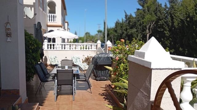 2 soveværelse Lejlighed til salg i Daya Vieja med swimmingpool - € 137.500 (Ref: 9844717)