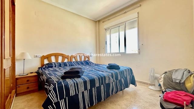 2 makuuhuone Huoneisto myytävänä paikassa La Zenia, Orihuela mukana uima-altaan - 165 000 € (Ref: 9850639)