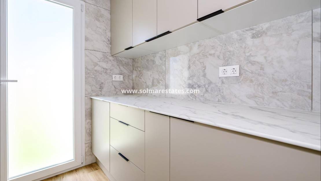 3 soverom Hus til salgs i Villamartin med svømmebasseng - € 239 900 (Ref: 9853016)
