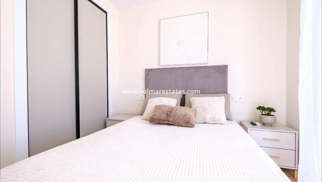 3 soverom Hus til salgs i Villamartin med svømmebasseng - € 239 900 (Ref: 9853016)