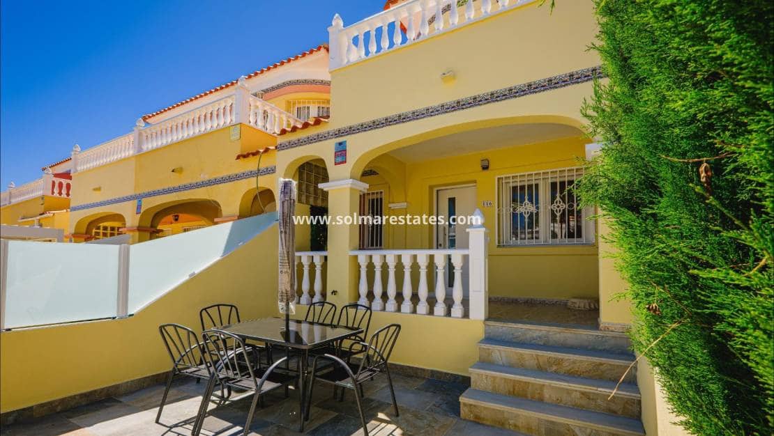 3 soverom Hus til salgs i Villamartin med svømmebasseng - € 239 900 (Ref: 9853016)