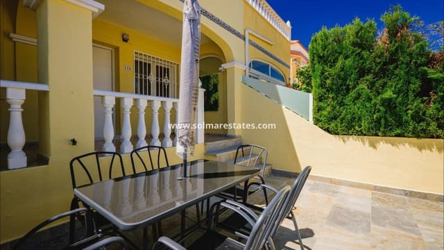 3 soverom Hus til salgs i Villamartin, Orihuela med svømmebasseng - € 239 900 (Ref: 9853016)
