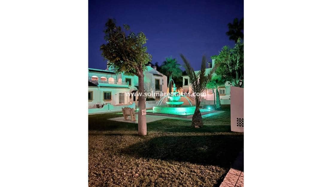 3 soveværelse Bungalow til salg i Villamartin med swimmingpool - € 295.000 (Ref: 9854607)